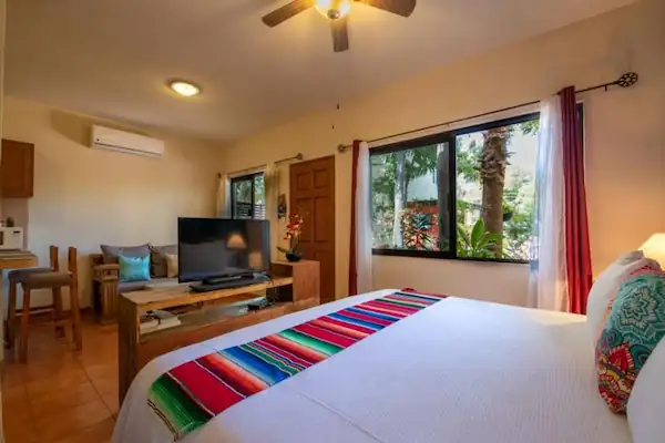 Cozy & Comfortable Rooms at Hotel Casa Mangos Loreto