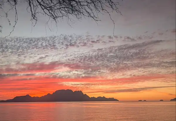 El Quemado Beach Loreto in Tripui